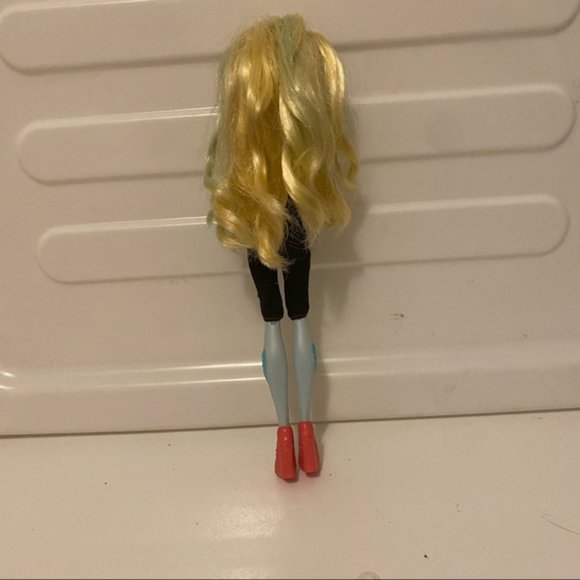 Retired Monster High Lagoona Blue Doll Surf-To-Turf - Picture 9 of 13